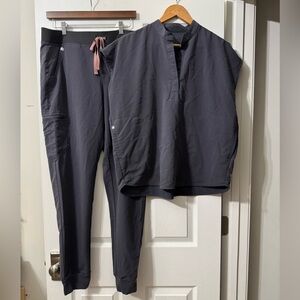 FIGS Scrubs Set Zamora Jogger Pants Size Large Rafaela Oversized Top Size Medium